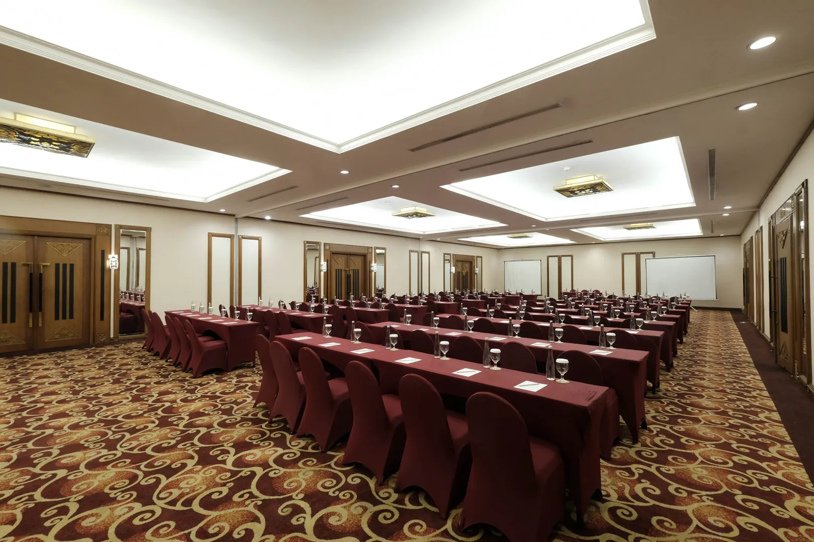 LULILO BALLROOM 