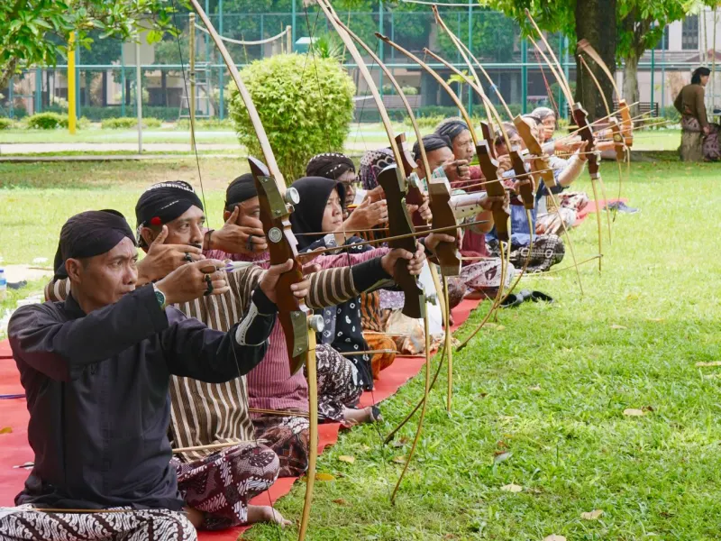 Rasakan Sensasi Jemparingan Tradisional di Loman Park Hotel Yogyakarta: Pengalaman Budaya yang Tak Terlupakan!