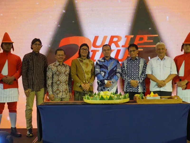 RAYAKAN HUT KE-2, LOMAN PARK HOTEL GELAR TASYAKURAN AKBAR